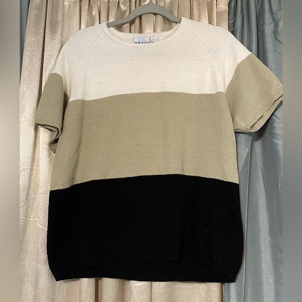 Colorblock Short Sleeve Sweater
